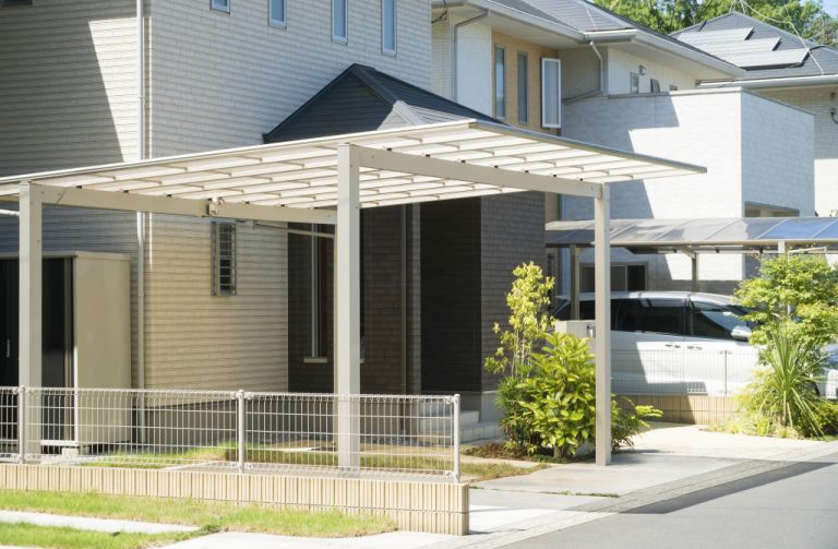 A nice carport in front of the house
